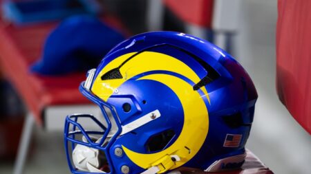 Rams sign free agent TE McCallan Castles