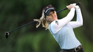 Brooke Henderson back in contention in Portland Classic; Juli Inkster, 65, shoots 69