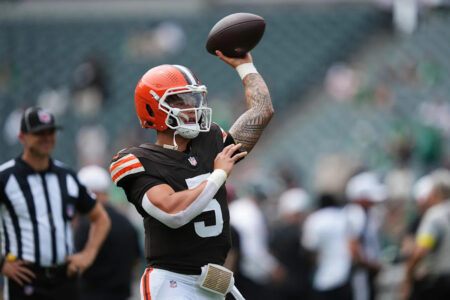 With Shedeur Sanders out, Dillon Gabriel has good performance other than a bad pick-6