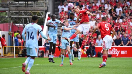 Nottingham Forest 3-1 Brentford: Wood brace as Tricky Trees cruise past Bees