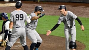 Yankees become 1st MLB team to hit 9 home runs in a game twice in one season