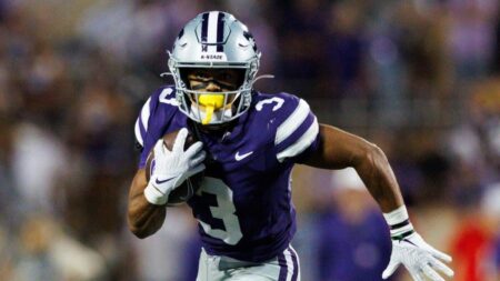 Kansas State RB Dylan Edwards injured in first quarter of loss to Iowa State, doesn’t return