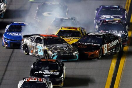 Denny Hamlin blames Bubba Wallace for Daytona pileup crash