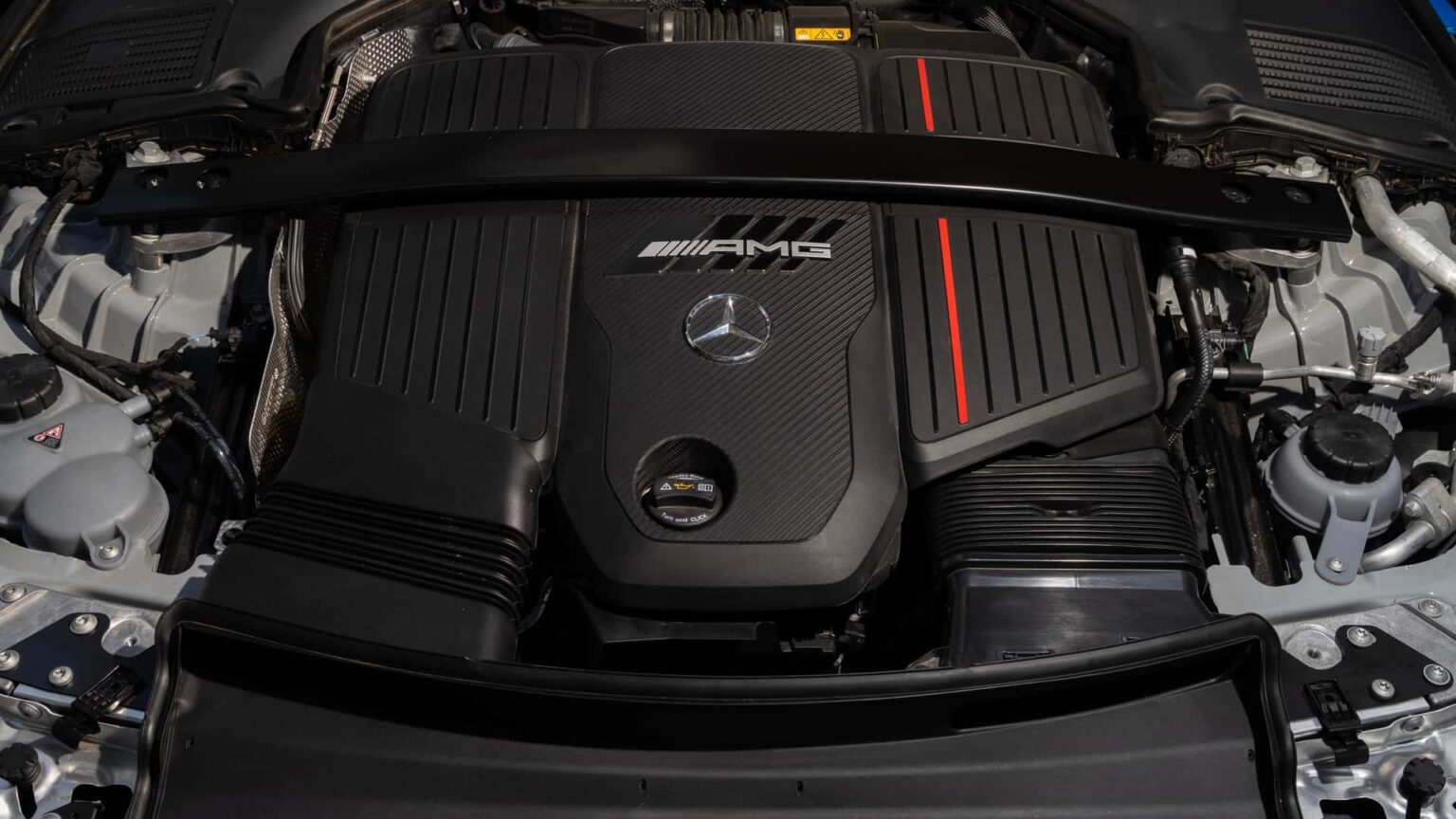 Mercedes Boss Urges Europe to Drop the Gas Engine Ban