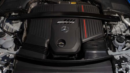 Mercedes Boss Urges Europe to Drop the Gas Engine Ban