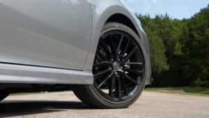 Are Thieves Targeting Toyota Camry Wheels?