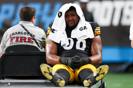 Steelers first-rounder Derrick Harmon reportedly out for a month after suffering MCL sprain