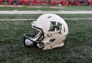Hawai’i gives Stanford easy touchdown on botched kickoff return and end-zone fumble on strip-sack