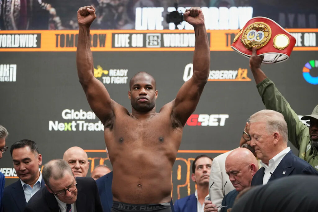 Daniel Dubois splits from trainer after second heavyweight loss to Oleksandr Usyk