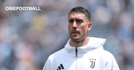 Juventus fans jeer Vlahovic and Miretti injured in friendly test