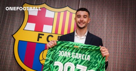 Official: Barcelona register Joan Garcia in time for La Liga opener