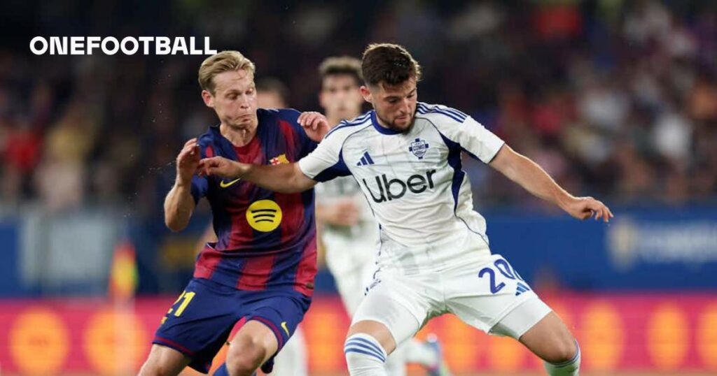 Barcelona midfield heavyweight secures a new agent; initial talks held with club over renewal