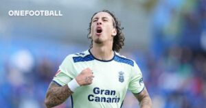 ✈ Fabio Silva on his way to sign for Borussia Dortmund