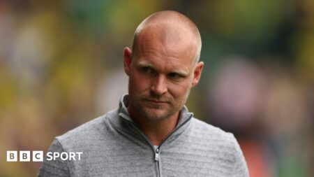 Norwich City: Liam Manning says ‘no need to panic’ after EFL Cup loss