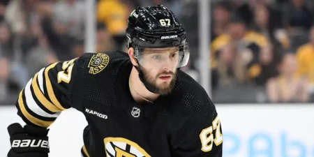Ex-Bruin Changes Czech Teams