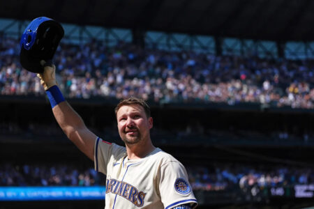 Cal Raleigh ties, then breaks Salvador Perez’s record for most home runs in a season by a catcher