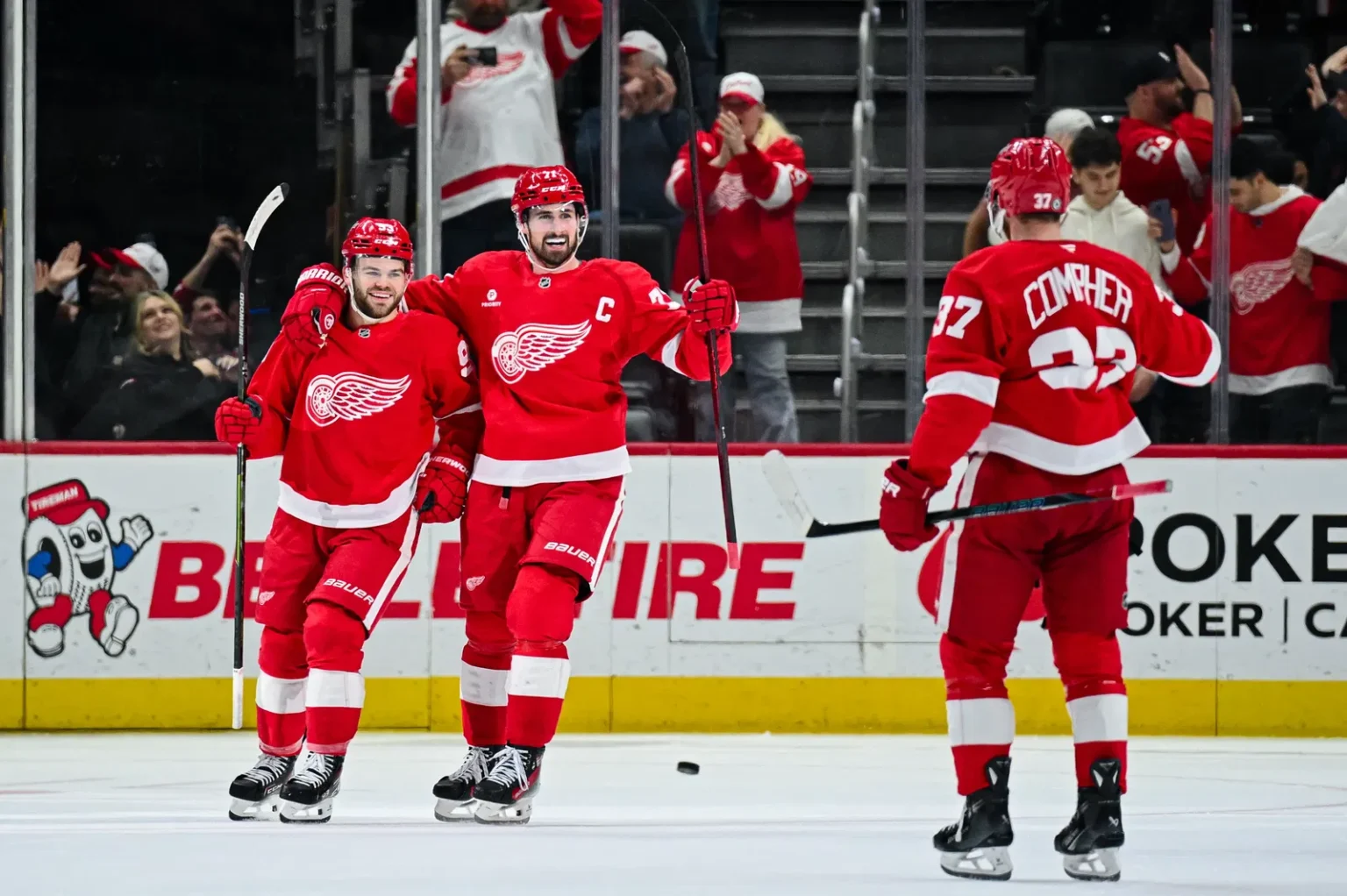 Exclusive: Red Wings 2025-26 Complete Team Preview Released in THN Yearbook