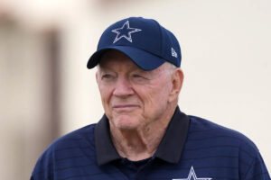 Micah Parsons fallout: Jerry Jones’ contract tactics with star players once again bite the Cowboys