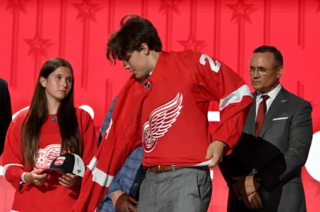 NHL Insider: Red Wings' Axel Sandin-Pellikka Has Top-4 Potential