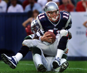 Ex-Jet Mo Lewis on Drew Bledsoe hit that started Tom Brady, Patriots dynasty: ‘Who caused the event? The person who was with the ball’