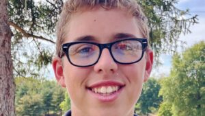 River View golf shatters school record