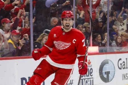 &quot;He Needs To Drag This Team To The Playoffs&quot;: Dylan Larkin Directly Challenged By NHL Insider