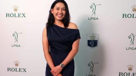 Who is Jeeno Thitikul and how did she become No. 1 in the world?