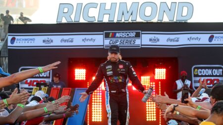 Tyler Reddick crashes second straight week, jeopardizes NASCAR playoff hopes