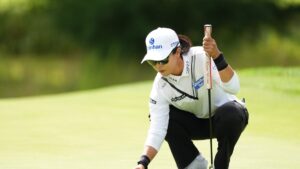 Jin Hee Im makes 10 birdies en route to 62