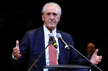 Lakers honoring legendary coach Pat Riley with statue to be unveiled on Feb. 22
