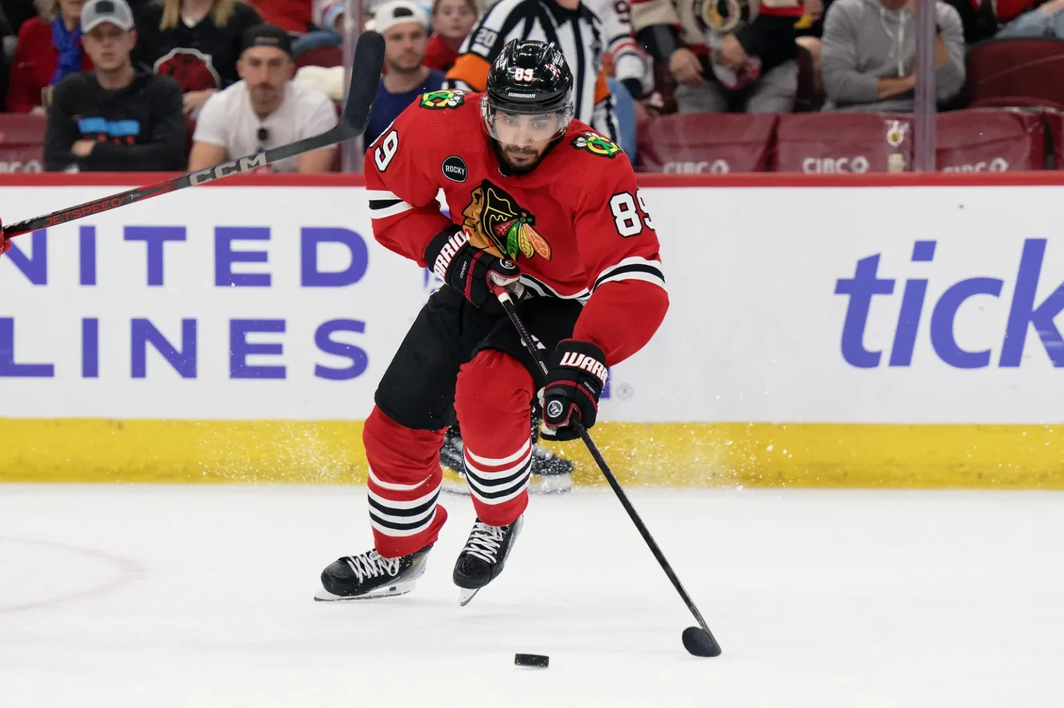 Ex-Blackhawks Forward Among Remaining Free Agents