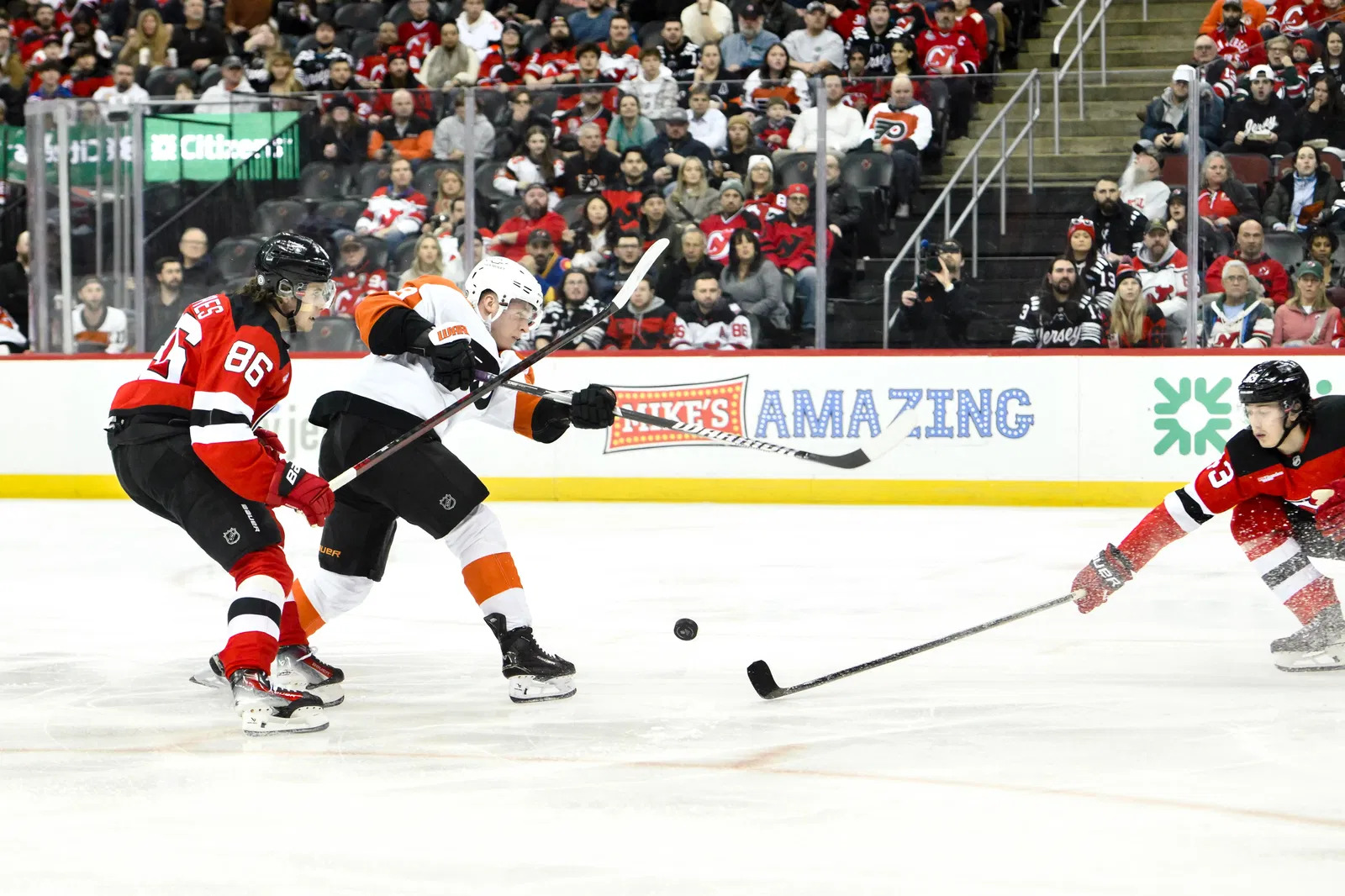 Flyers Duo Snubbed from 'NHL 2030' Top 30 Players List
