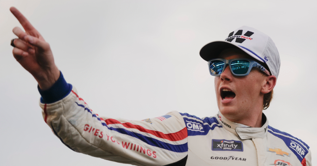 Kevin Harvick reacts to Connor Zilisch fall in Victory Lane, reveals message to his dad