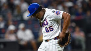 Sloppy defense, bullpen woes sink Mets in 7-4 loss to Marlins