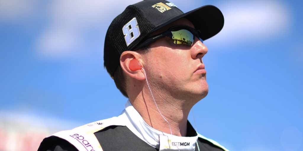 NASCAR insiders react to ‘wrecking ball’ Kyle Busch at Richmond, evaluate playoff chances at Daytona