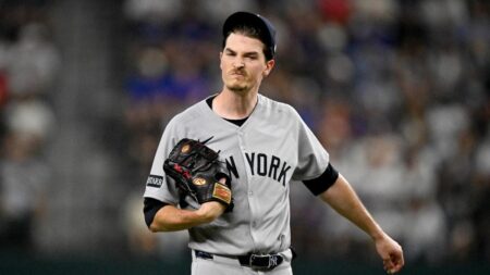 Max Fried struggles, Yankees bullpen implodes late in walk-off loss to Rangers, 8-5, in extra innings