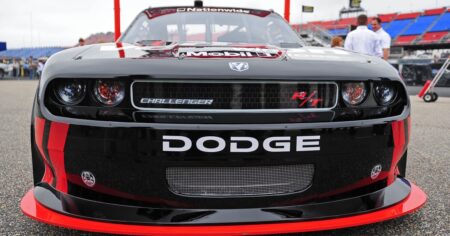 NASCAR insider provides latest on Dodge return to Cup Series, teams of interest