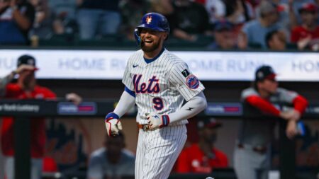 Mets' Brandon Nimmo expected to be available off bench Sunday, 'good chance' he returns to lineup Monday
