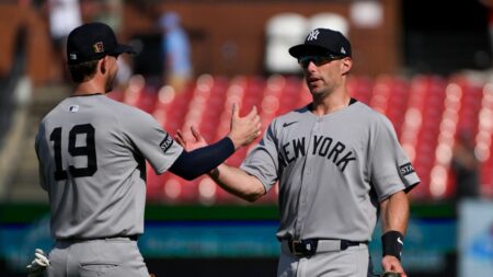 Paul Goldschmidt's three hits, sloppy St. Louis defense lead to Yankees' three-game sweep of Cardinals
