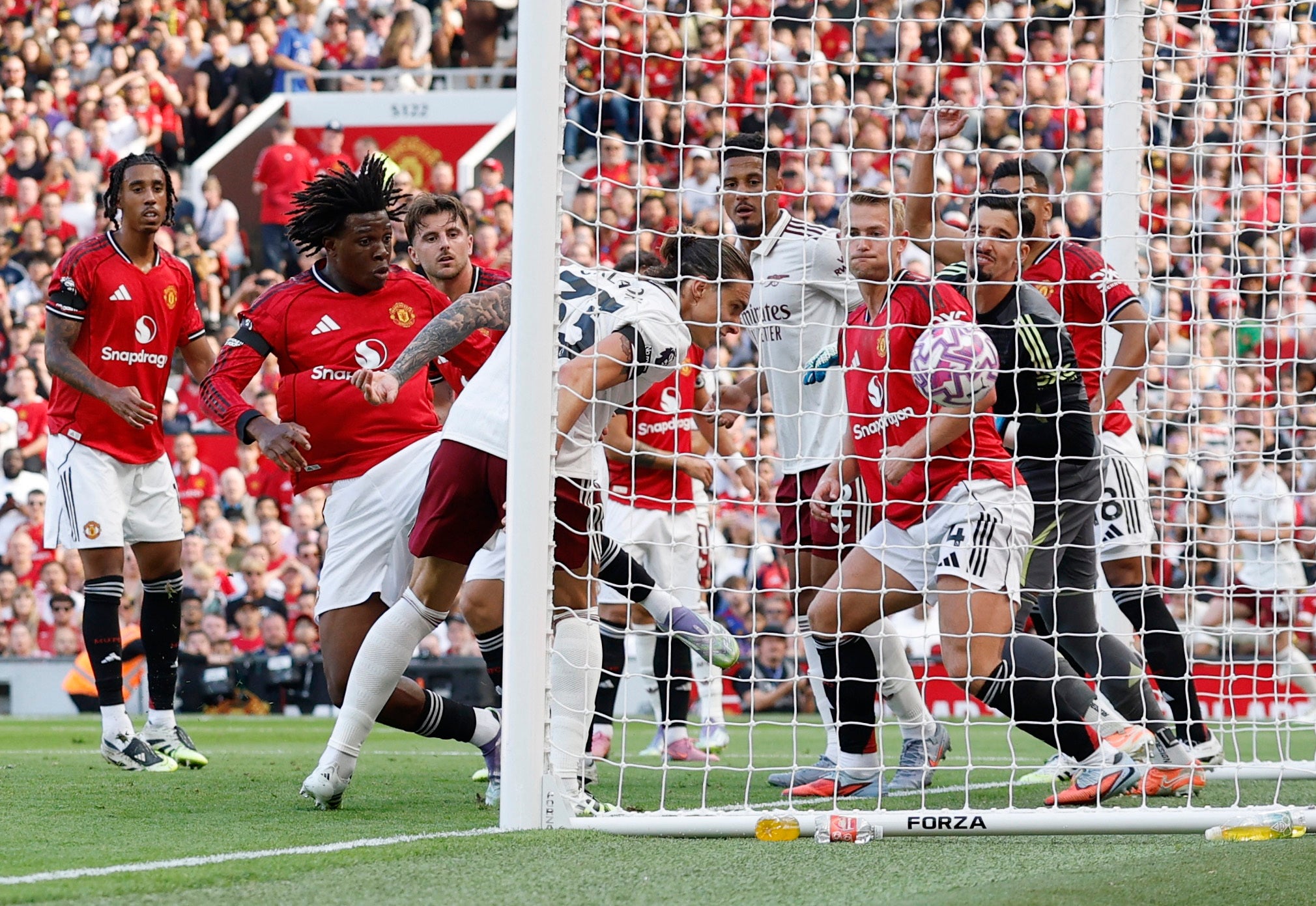 Riccardo Calafiori heads in Arsenal’s winning goal in the 13th minute