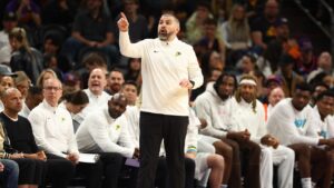 Knicks assistant coach target Mike Weinar staying with Pacers; Chris Jent remains candidate