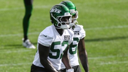 Jets release LB Jamin Davis, waive six other players