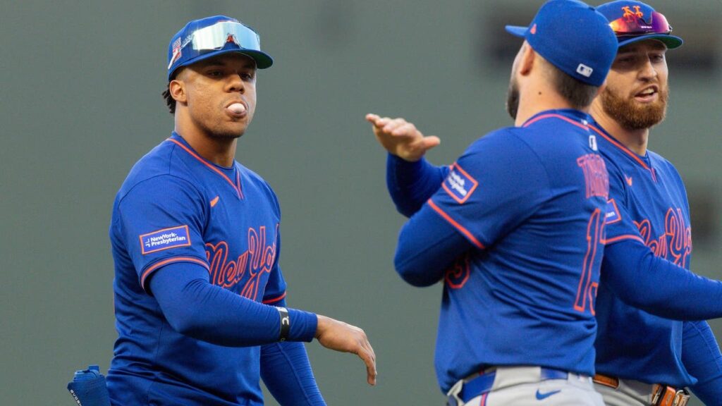 Mets give lineup, hitting coaches a vote of confidence they can turn offensive struggles around