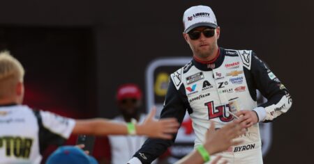 Kevin Harvick sounds off on William Byron winning regular season NASCAR championship, whether it’s deserved