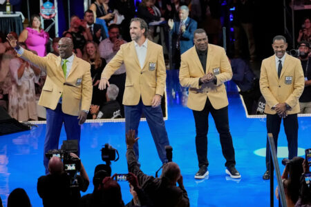 2025 Pro Football Hall of Fame enshrinement: Jared Allen, Sterling Sharpe, Eric Allen, Antonio Gates express gratitude to those who lifted them