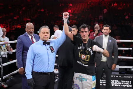 Mirco Cuello blasts Sergio Rios in 2 rounds to capture WBA interim featherweight title