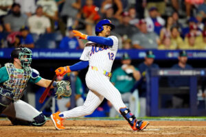 Little League Classic: Mets roll over Mariners as Little Leaguers embrace teams in Williamsport