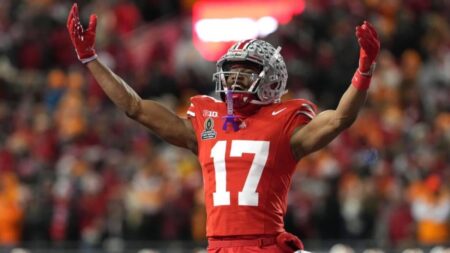 The Six Pack: Picks for Ohio State vs. Texas, LSU vs. Clemson and Tom Fornelli’s lock for Week 1 action