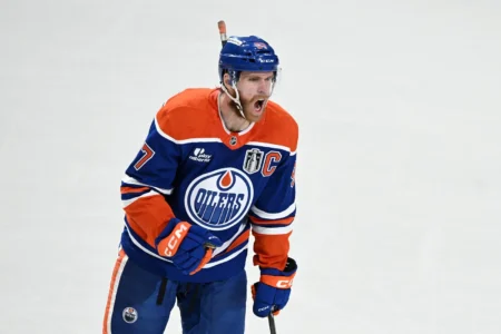 Oilers Should Give McDavid 4-Year Window, Even With Long-Term Contract