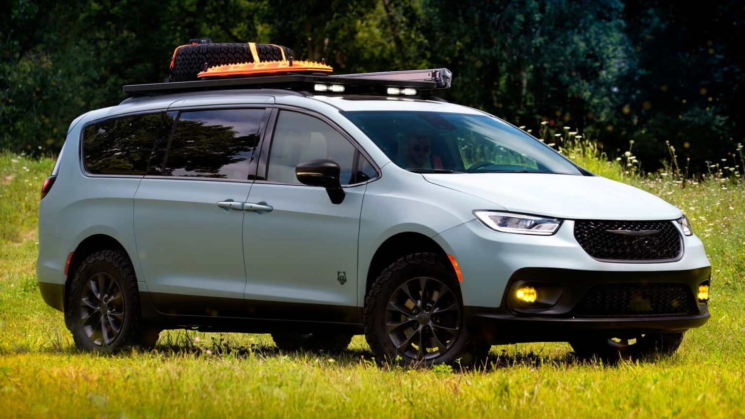 Chrysler’s Overlanding Van Concept Has the Coolest Badge Ever